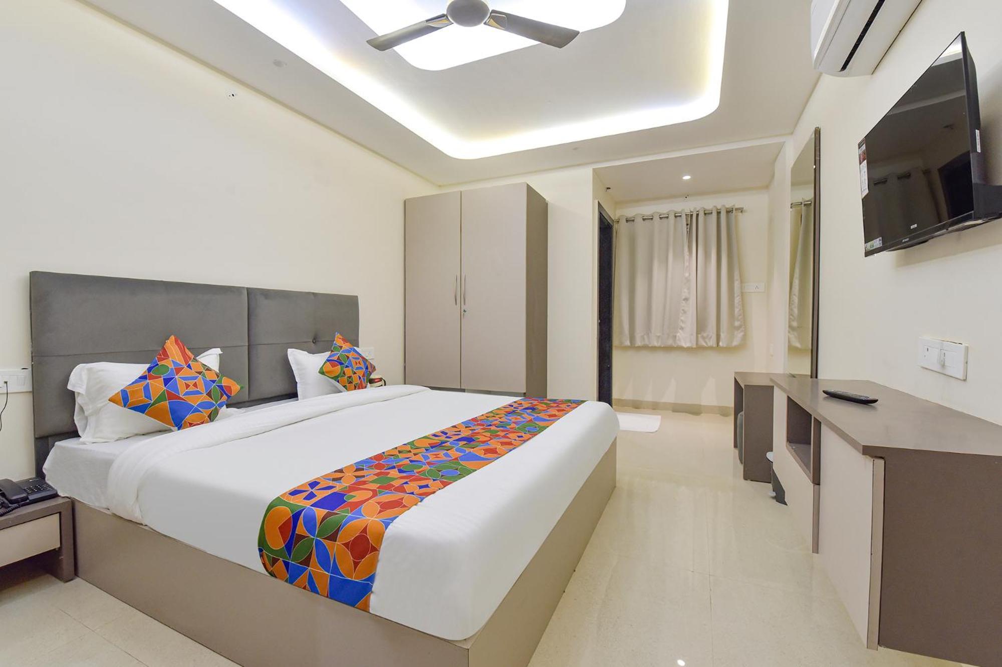 Fabhotel Synergy Stays Индор Екстериор снимка
